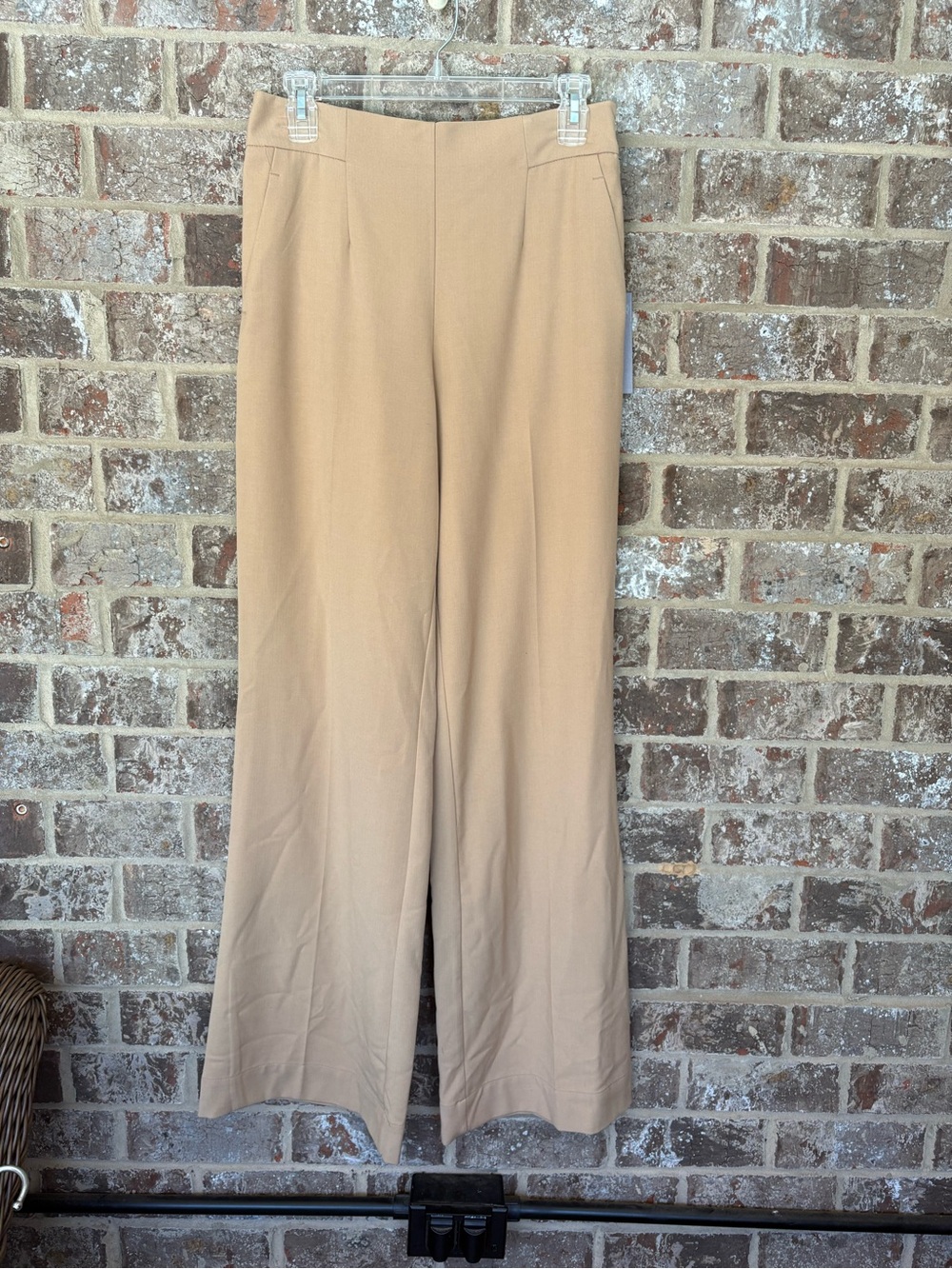 NWT Jennifer Lopez High Rise Dress Pants Size 6 Wide Leg Tan